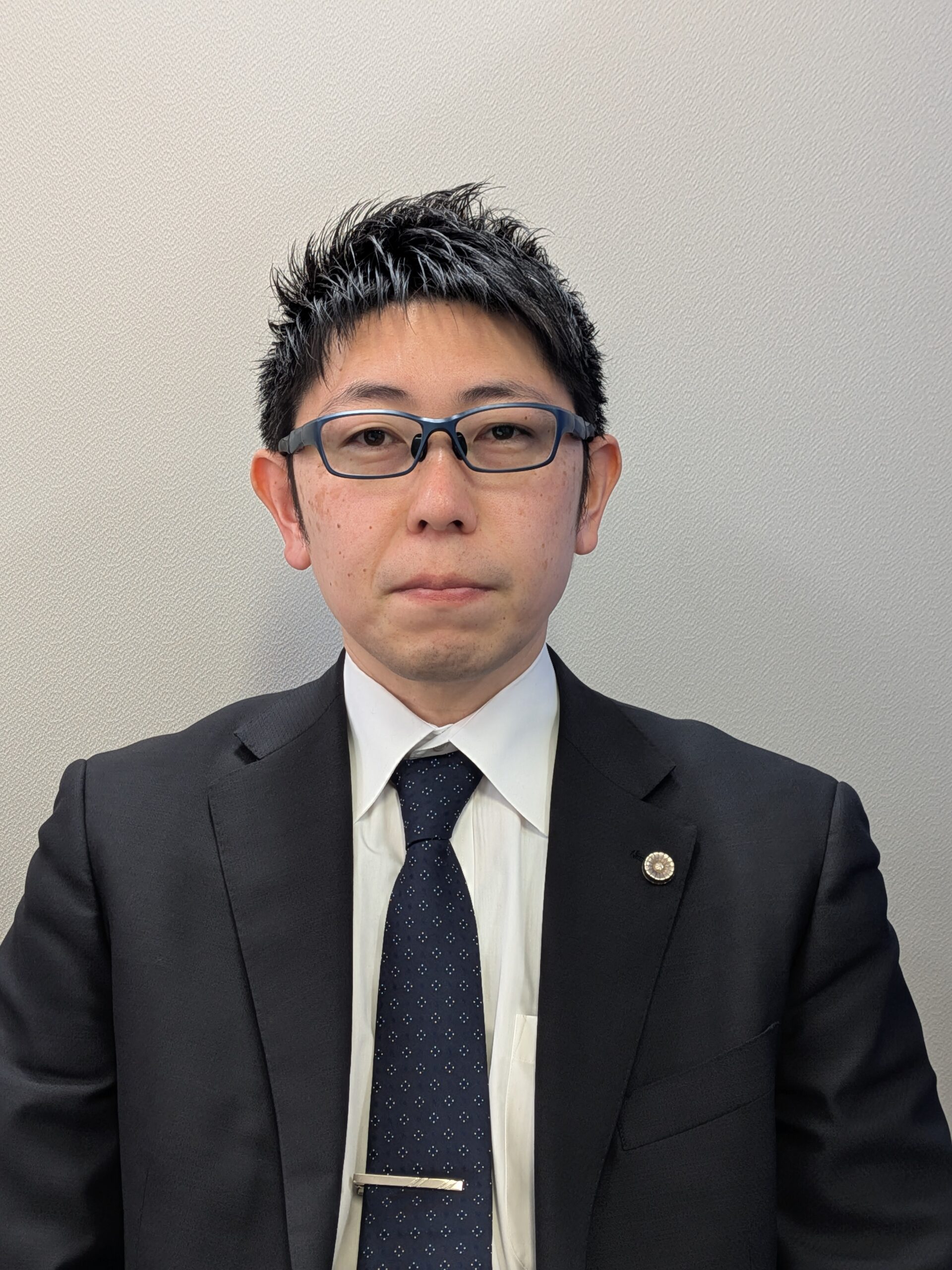 立花朋弁護士